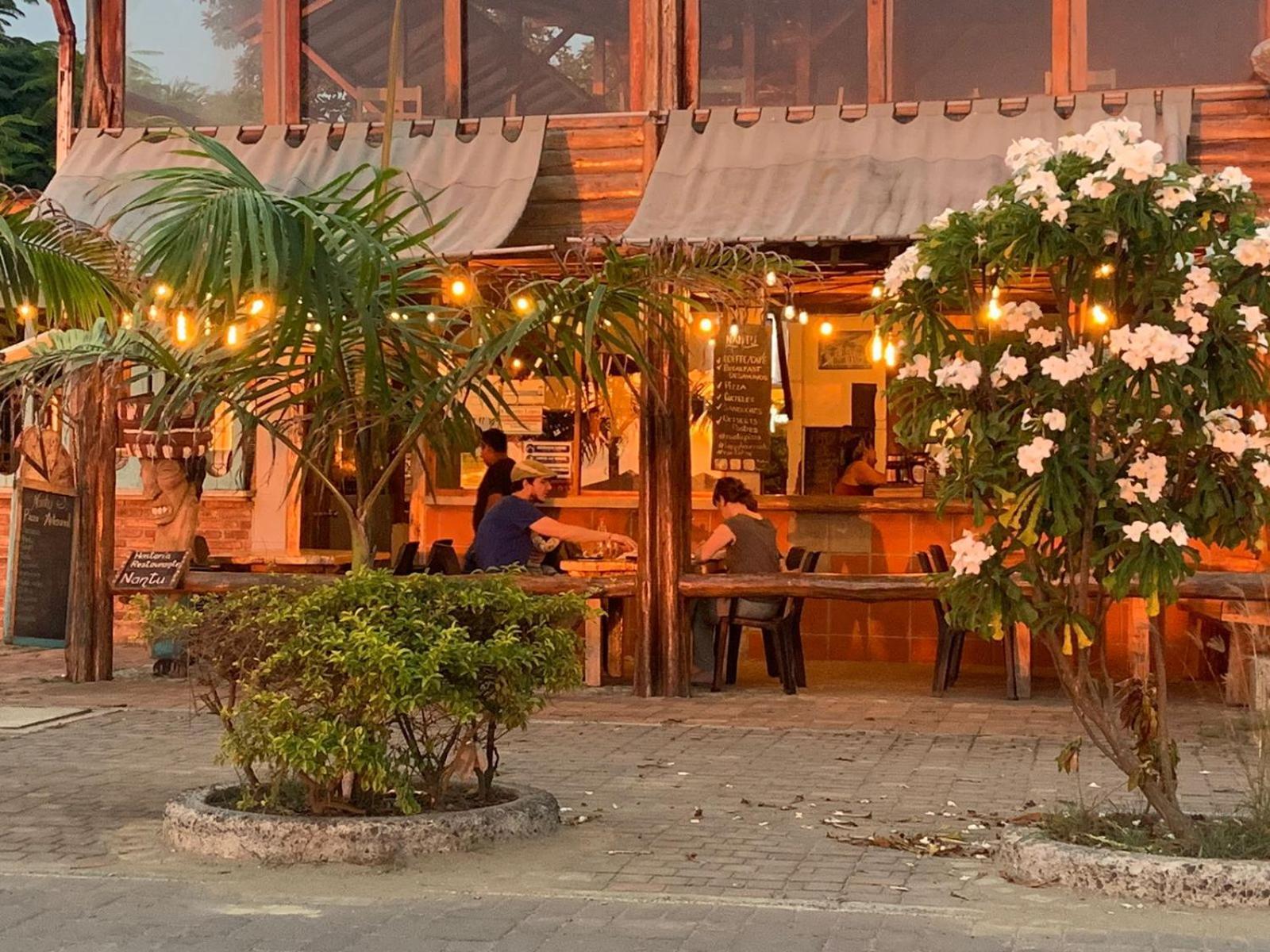 Hotel Nantu Hosteria Puerto López Exteriör bild